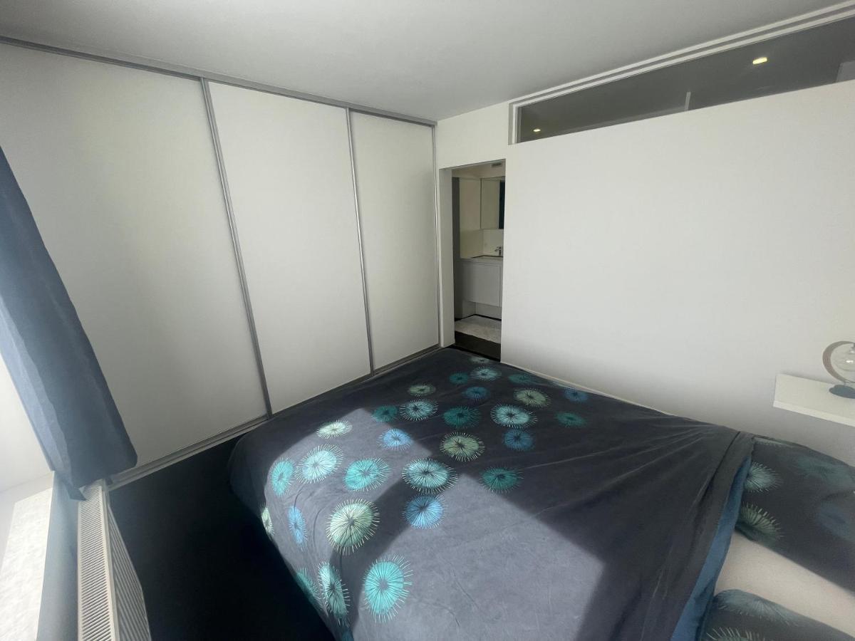 Luxe App - Zeedijk Mariakerke - Prachtig Zeezicht Apartment Oostende Bagian luar foto