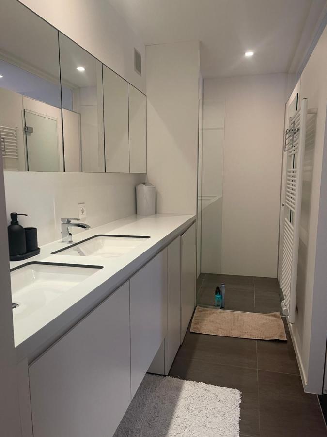 Luxe App - Zeedijk Mariakerke - Prachtig Zeezicht Apartment Oostende Bagian luar foto